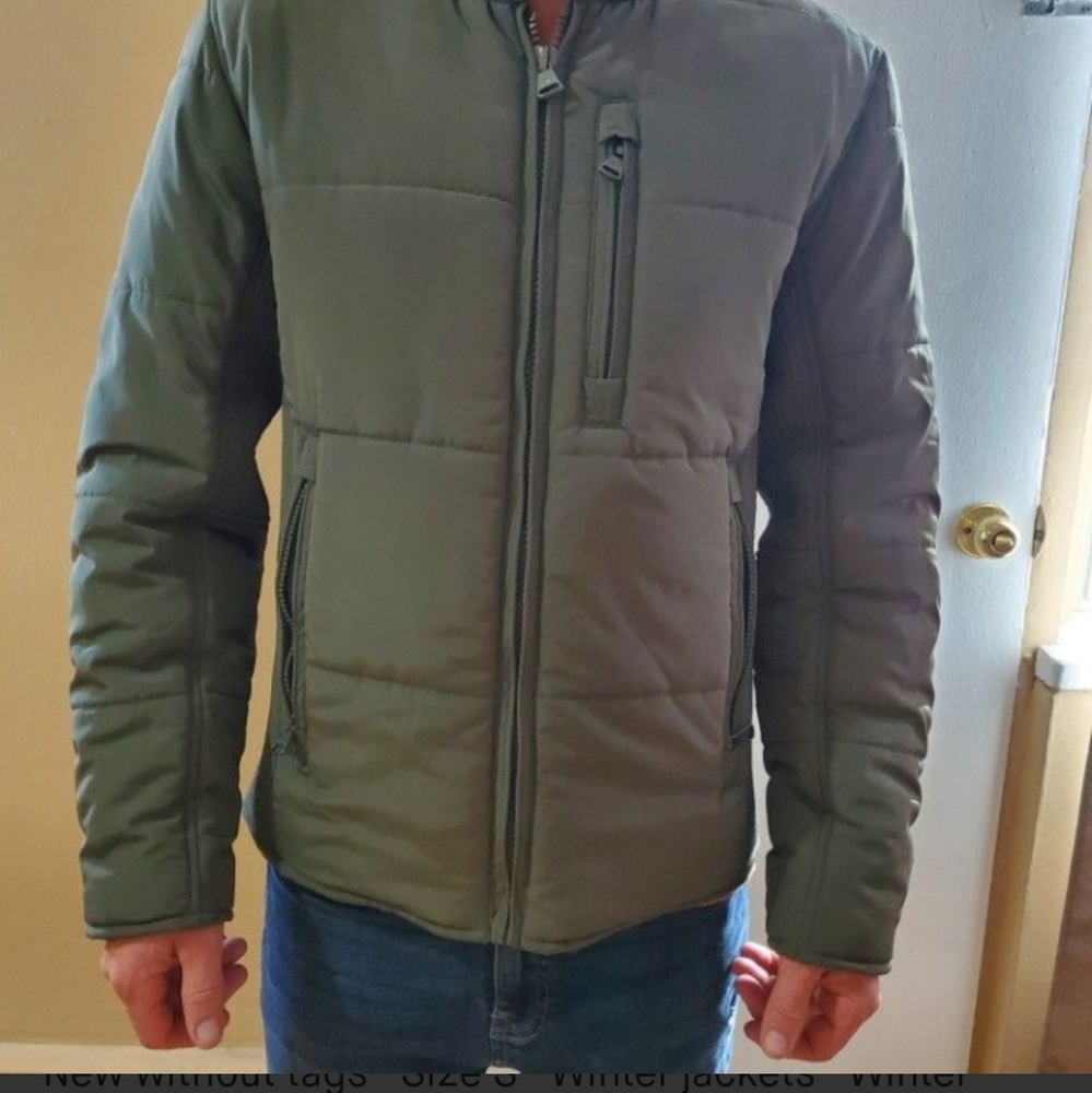 Green puffer Man LIKE NEW